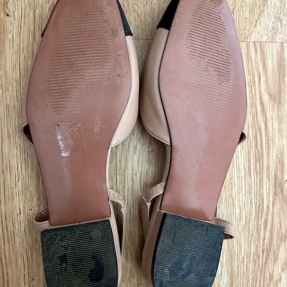 Vici Beige and Black Flats - Picture 5 of 9